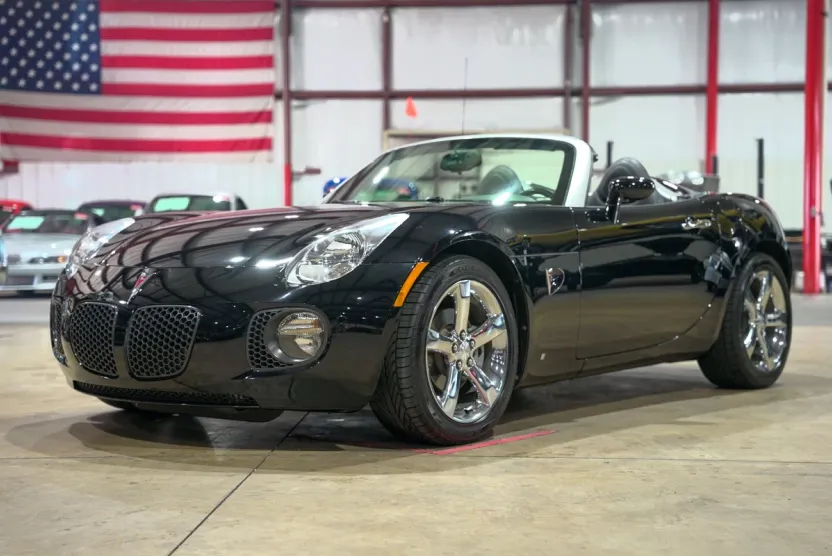 2007 Pontiac Solstice photo 1