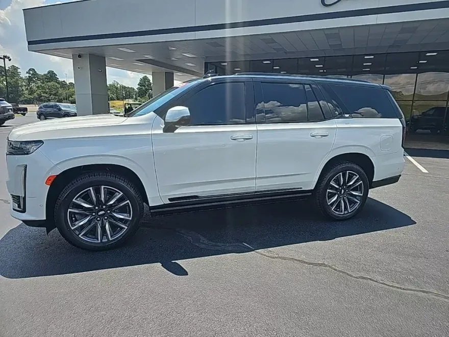 2023 Cadillac Escalade Sport Platinum photo 1