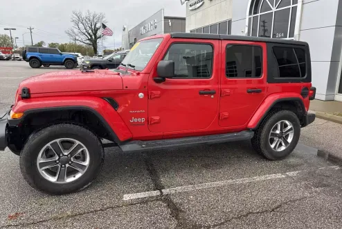 2020 Jeep Wrangler Unlimited Sahara photo 3
