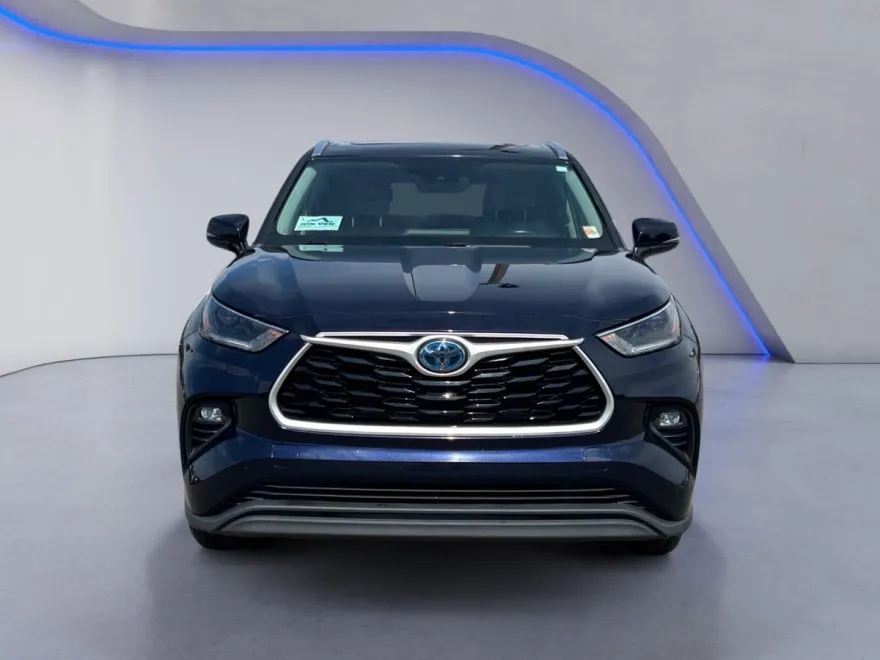 2021 Toyota Highlander Hybrid XLE photo 1