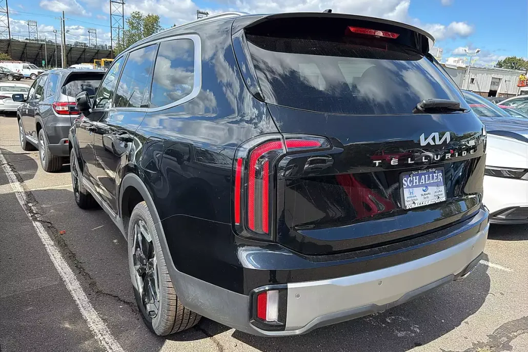 2023 Kia Telluride EX X-Line photo 1