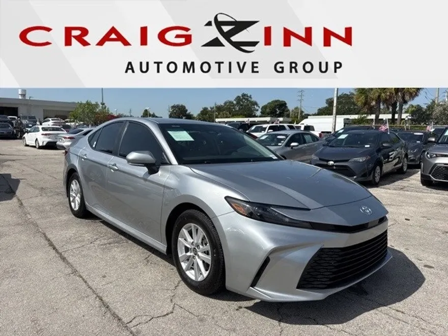 2025 Toyota Camry LE photo 1