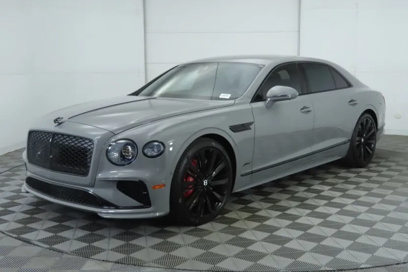 2025 Bentley Flying Spur Speed photo 1