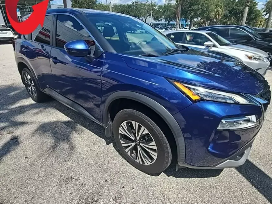 2022 Nissan Rogue SV photo 1