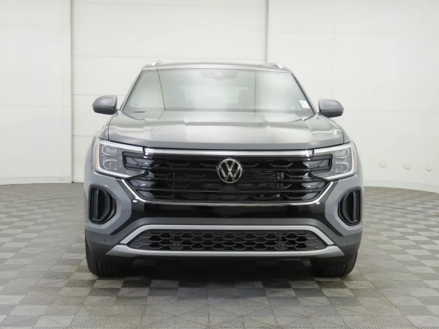 2026 Volkswagen Atlas Cross Sport SE Technology photo 1