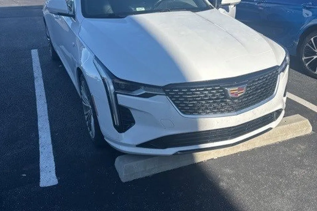 2020 Cadillac CT4 Premium Luxury photo 1