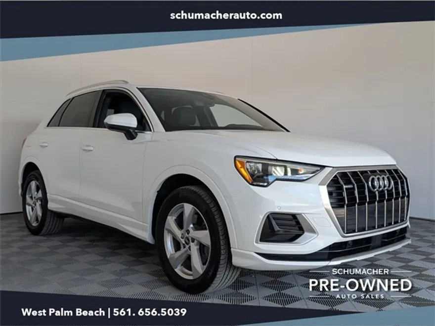 2021 Audi Q3 Premium photo 1