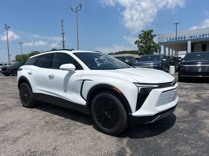 2025 Chevrolet Blazer EV photo 1