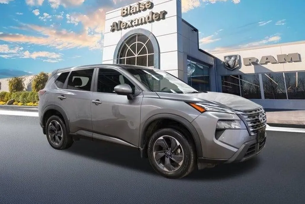 2024 Nissan Rogue AWD SV photo 1
