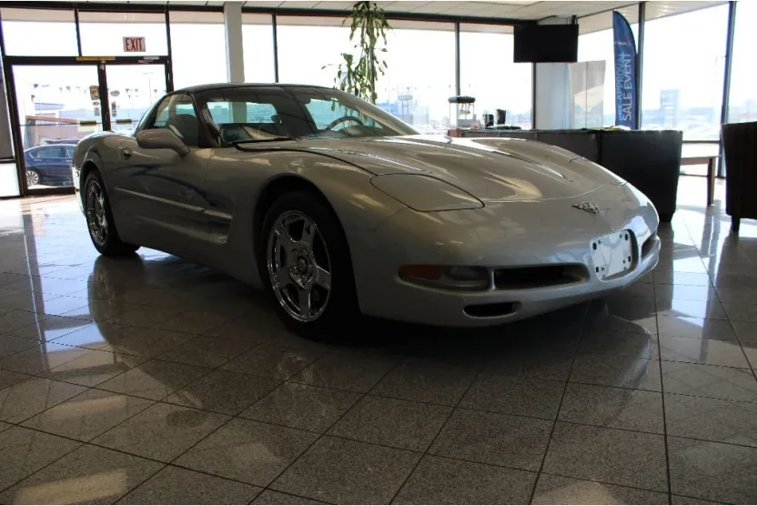 1998 Chevrolet Corvette Base photo 1