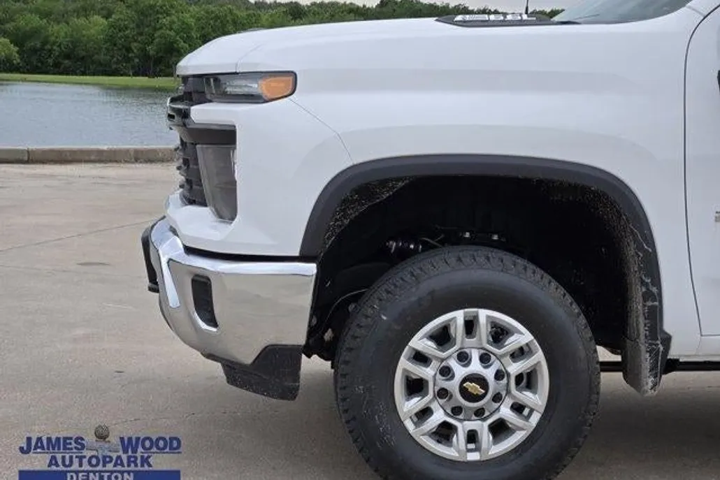 2025 Chevrolet Silverado 2500HD photo 1