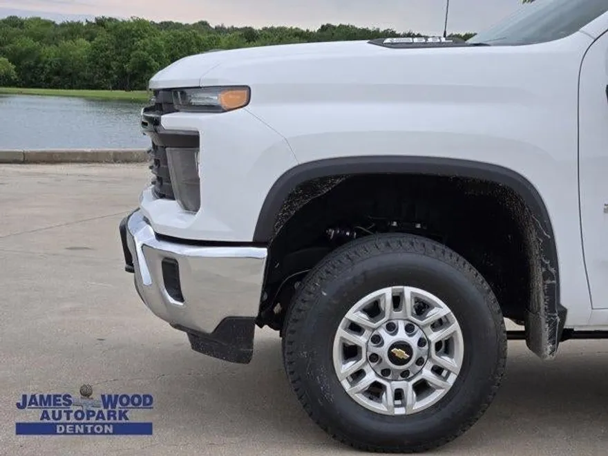 2025 Chevrolet Silverado 2500HD photo 1
