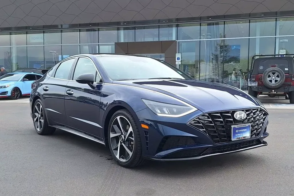 2022 Hyundai Sonata SEL Plus photo 1