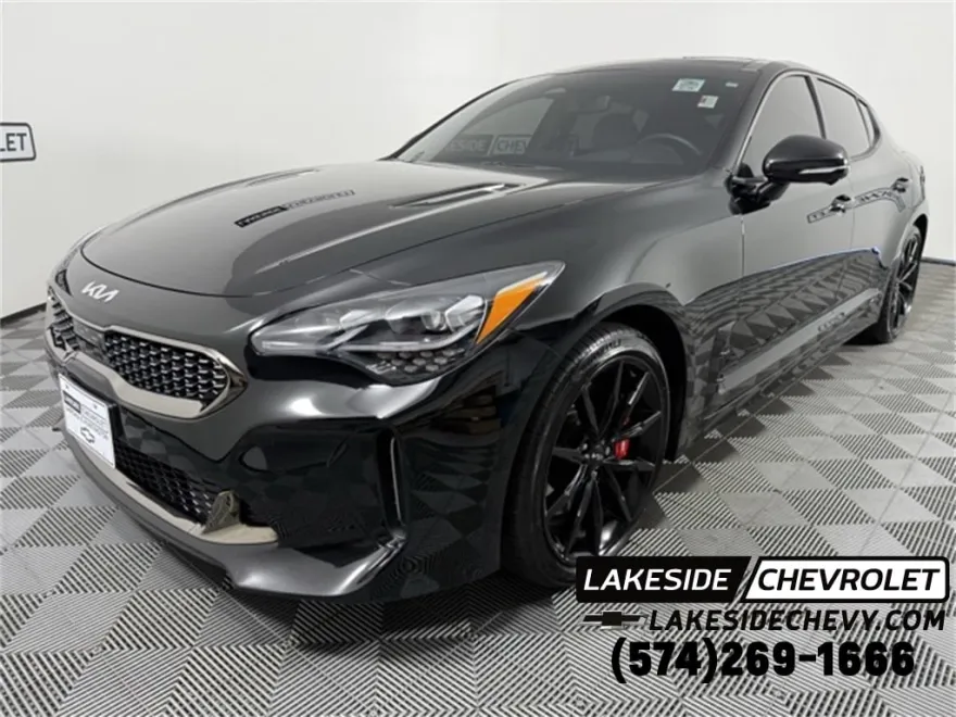2022 Kia Stinger GT2 photo 1
