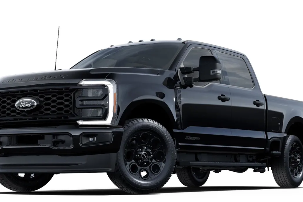 2025 Ford F-350 Lariat photo 1