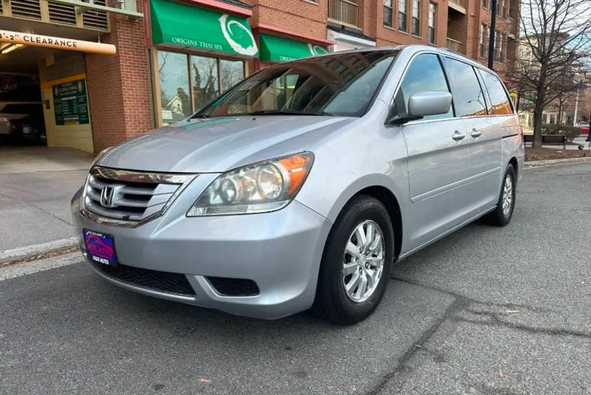 2010 Honda Odyssey EX photo 1