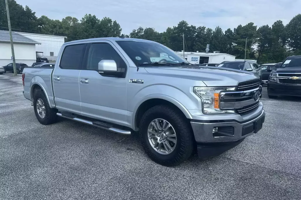 2019 Ford F-150 Lariat photo 1
