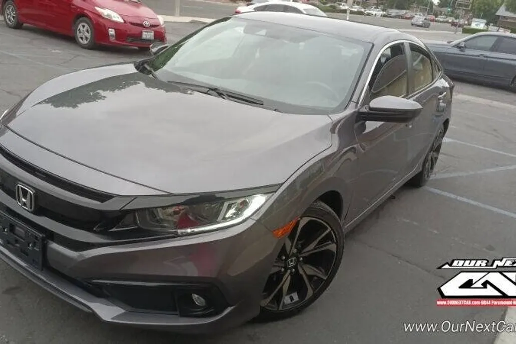 2020 Honda Civic Sport photo 1