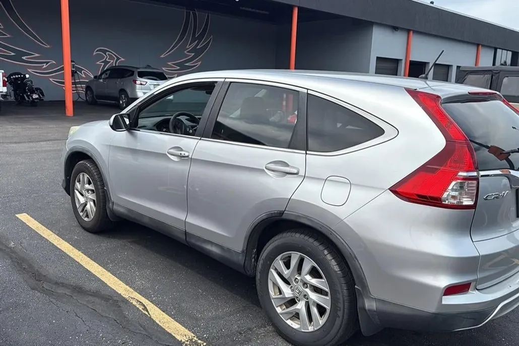 2016 Honda CR-V EX photo 1