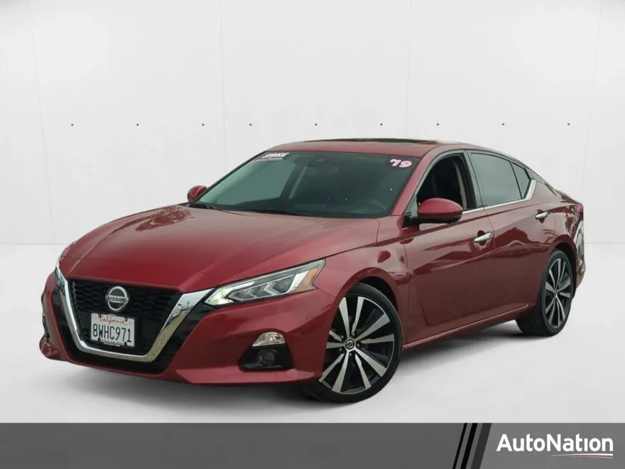 2019 Nissan Altima Platinum Edition ONE photo 1
