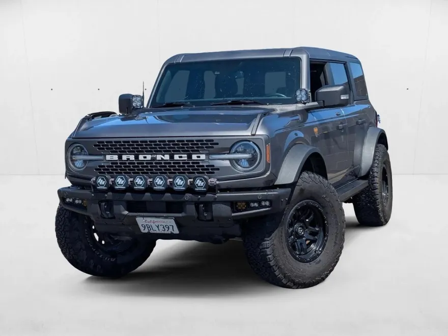 2021 Ford Bronco Base photo 1