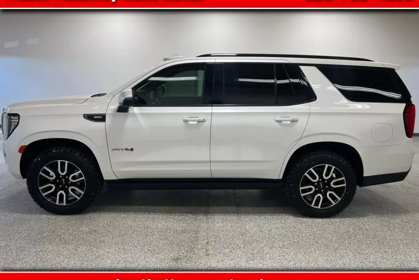 2021 Gmc Yukon AT4 photo 1