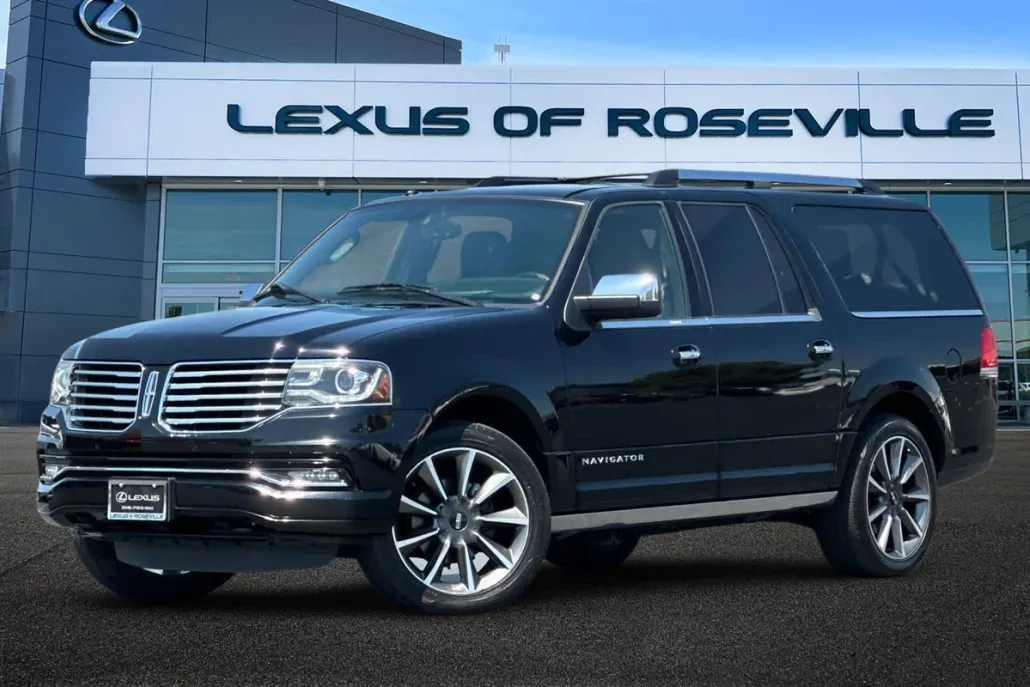 2016 Lincoln Navigator L Reserve photo 1