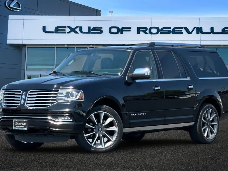 2016 Lincoln Navigator L Reserve photo 1