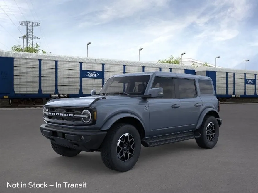 2025 Ford Bronco Outer Banks photo 1