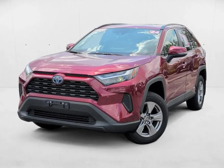 2024 Toyota RAV4 Hybrid XLE photo 1