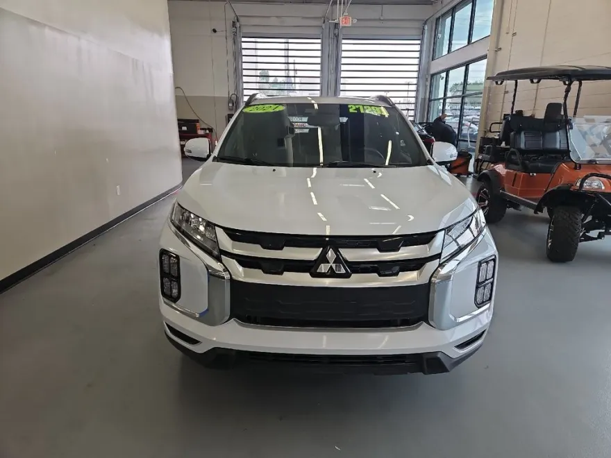 2024 Mitsubishi Outlander Sport SEL photo 1