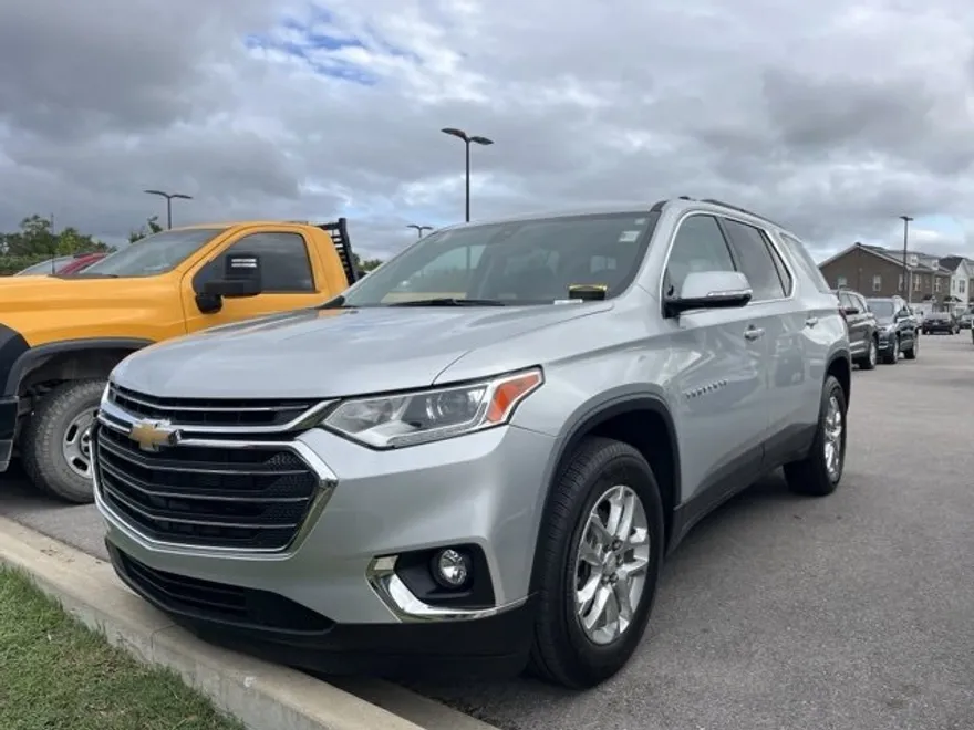 2020 Chevrolet Traverse Cloth photo 1