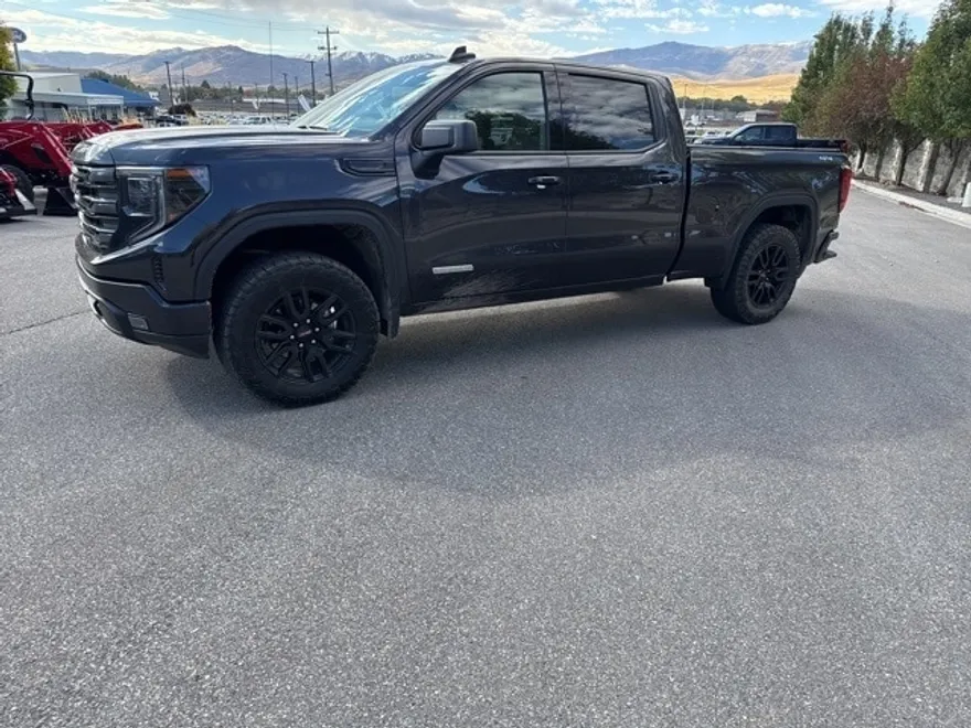 2023 Gmc Sierra 1500 Elevation photo 1
