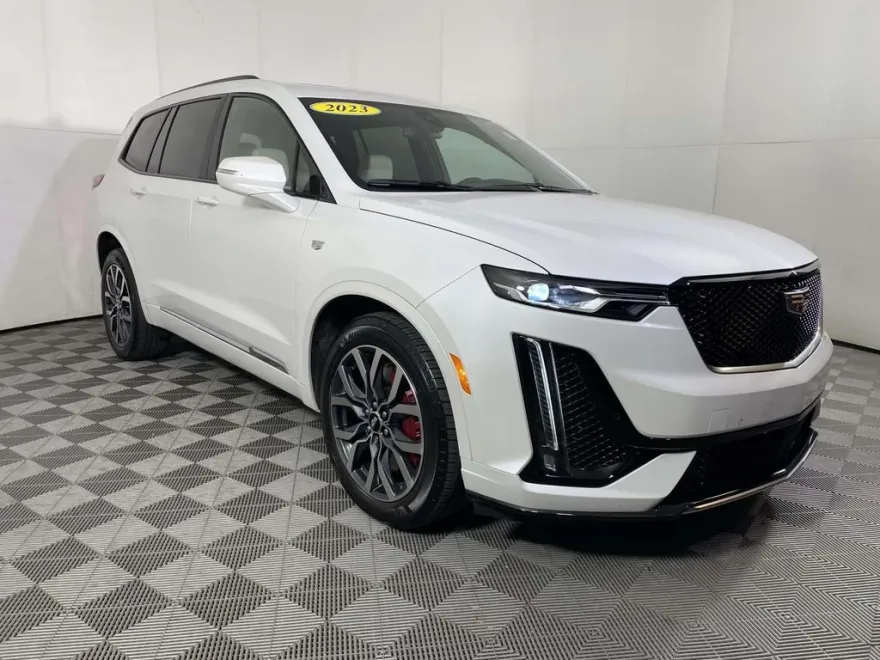 2023 Cadillac XT6 Sport photo 1