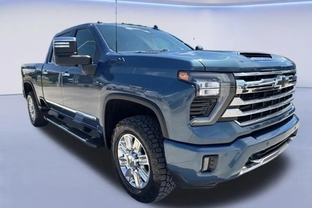 2024 Chevrolet Silverado 2500HD High Country photo 1