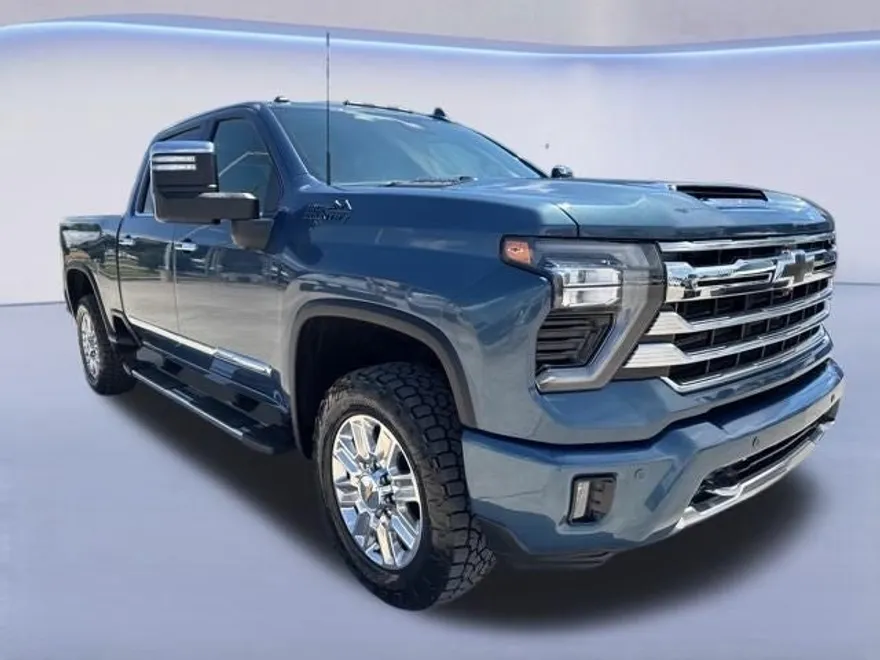 2024 Chevrolet Silverado 2500HD High Country photo 1