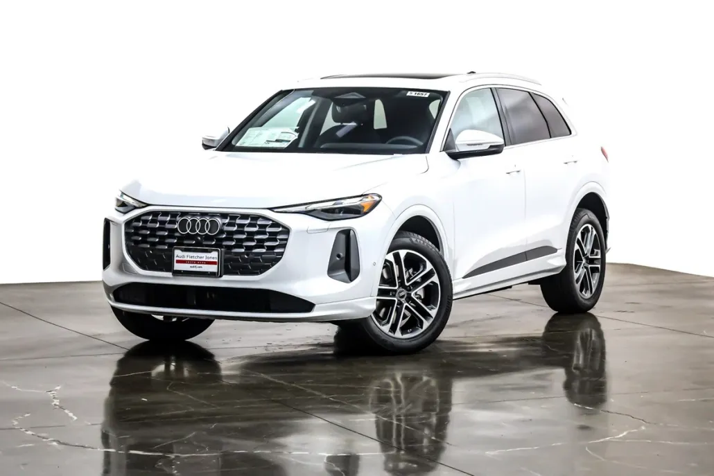 2025 Audi Q5 Premium TFSI photo 1