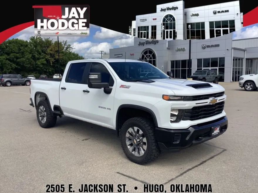 2024 Chevrolet Silverado 2500HD Custom photo 1