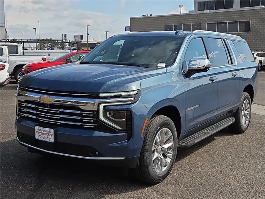 2025 Chevrolet Suburban Premier photo 1