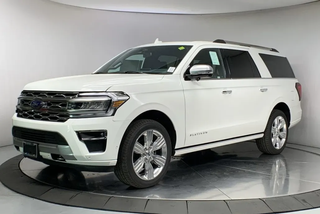 2024 Ford Expedition MAX Platinum photo 1