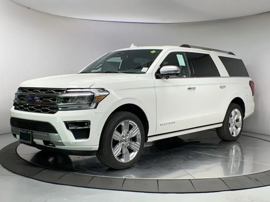 2024 Ford Expedition MAX Platinum photo 1