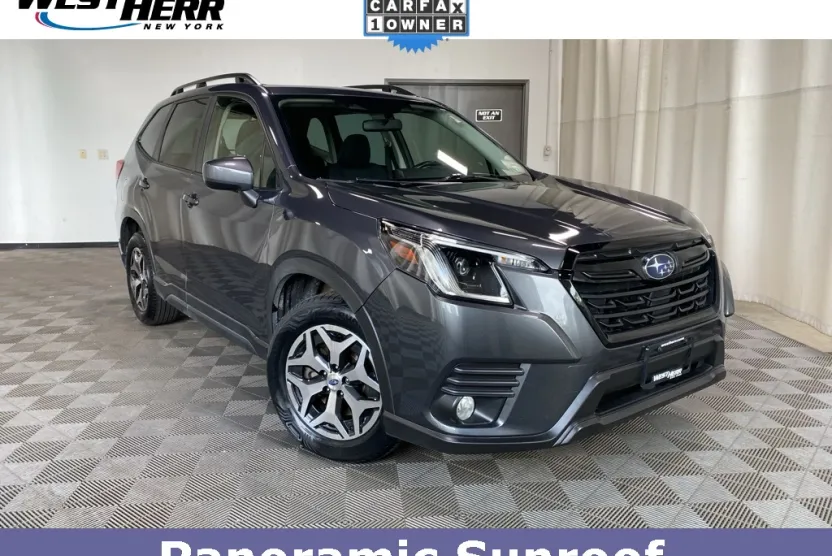 2022 Subaru Forester Premium photo 1