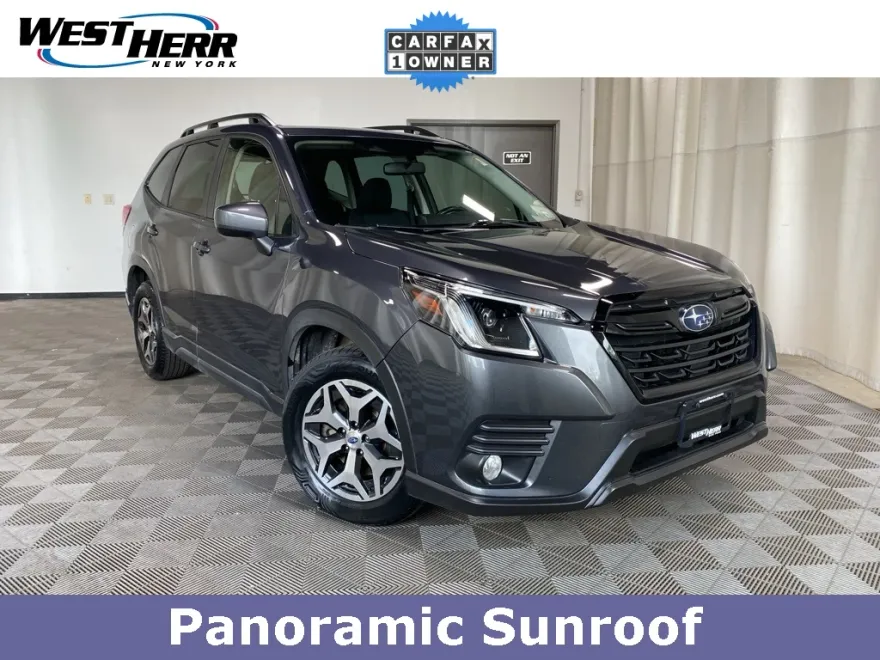 2022 Subaru Forester Premium photo 1