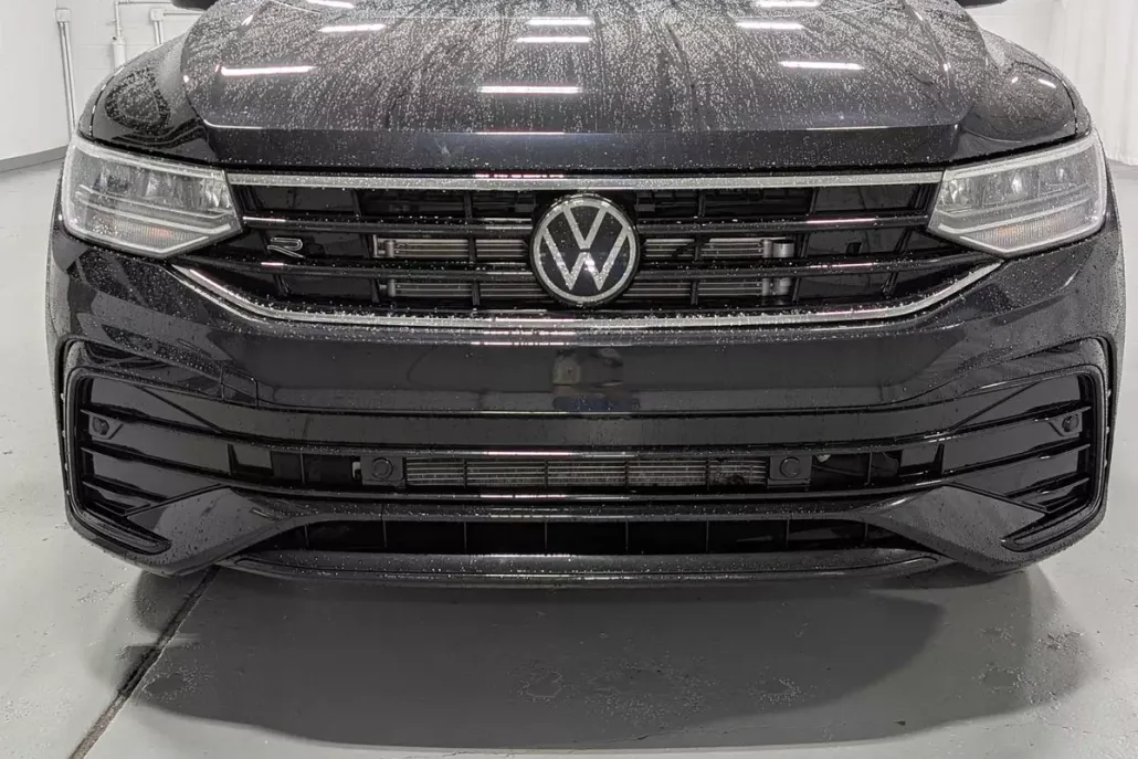 2022 Volkswagen Tiguan SE R-Line Black photo 1