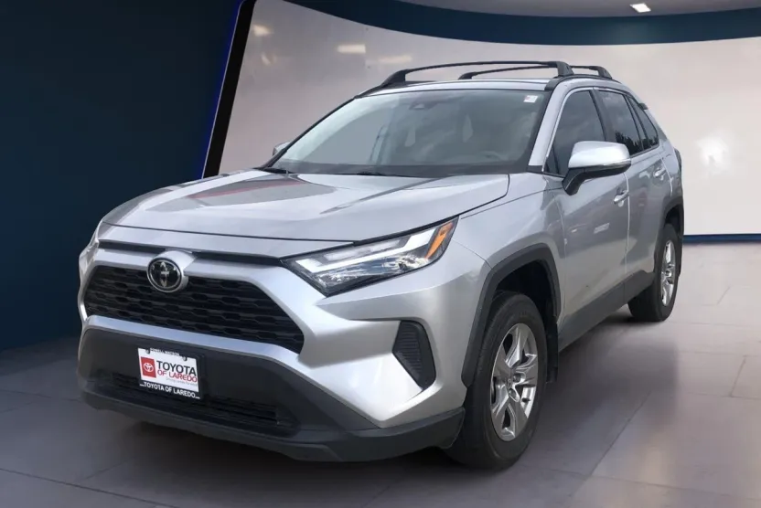 2024 Toyota RAV4 LE photo 1
