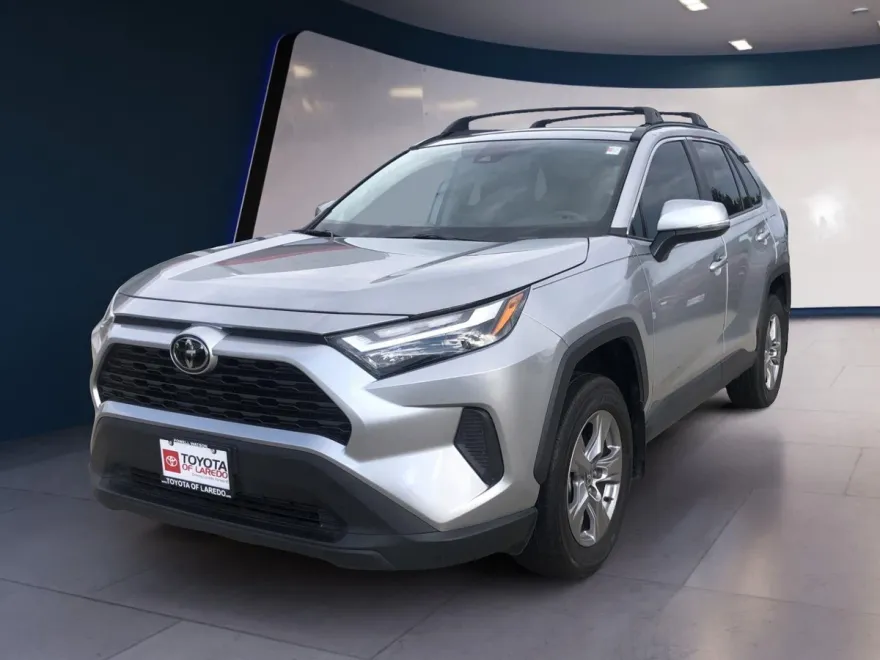 2024 Toyota RAV4 LE photo 1