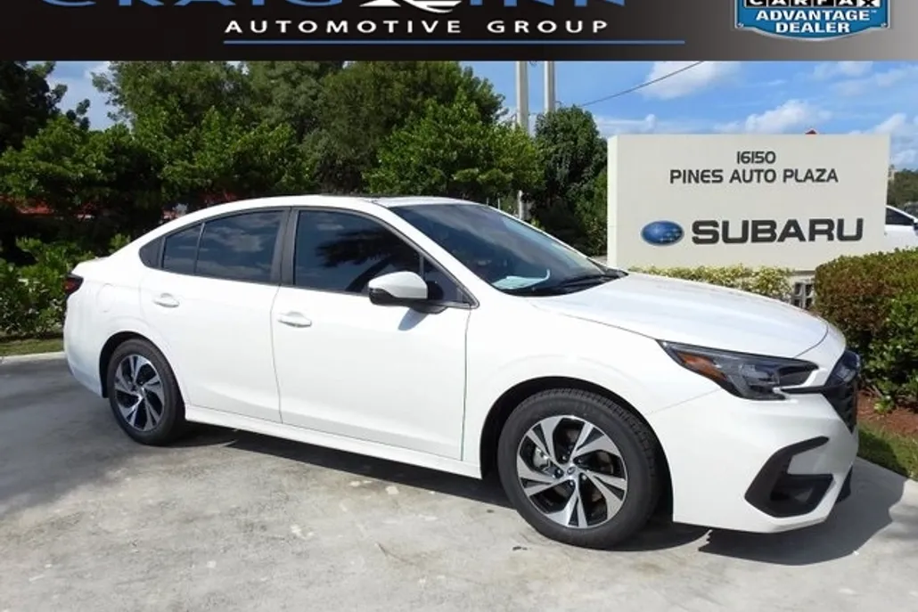 2025 Subaru Legacy Premium photo 1
