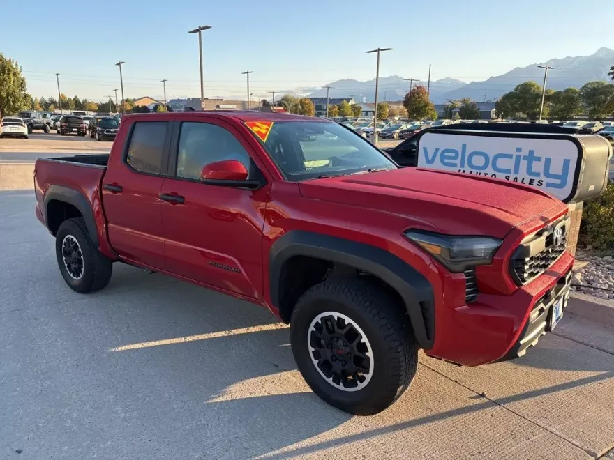 2024 Toyota Tacoma TRD Off-Road photo 1