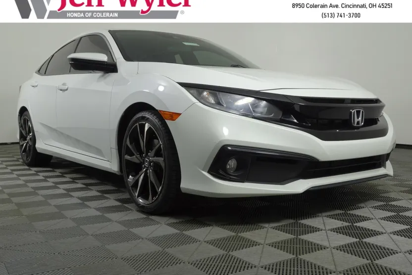 2019 Honda Civic Sport photo 1