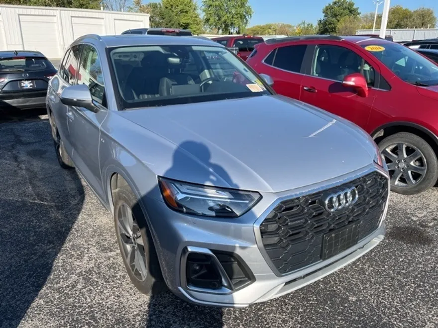 2023 Audi Q5 45 S line Premium Plus photo 1